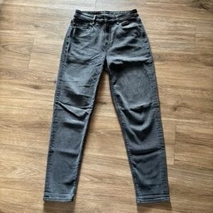 American Eagle Mom Jeans